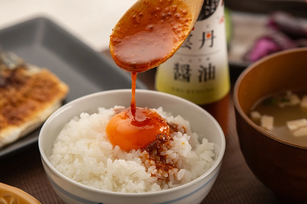 画像：雲丹醤油はやっぱり卵かけご飯が一番